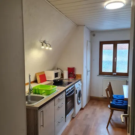 Vendégház Monteurzimmer Zur Silbernen Kanne