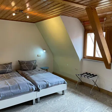 Vendégház Monteurzimmer Zur Silbernen Kanne
